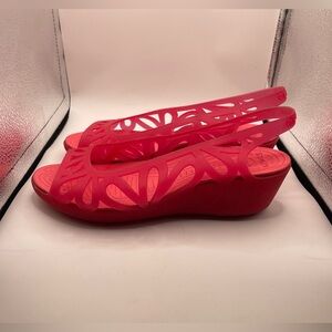 Crocs Adrina III women’s Pink Wedge Sandals size 8